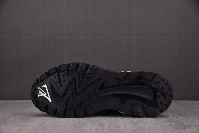 L1VV Sneakers
