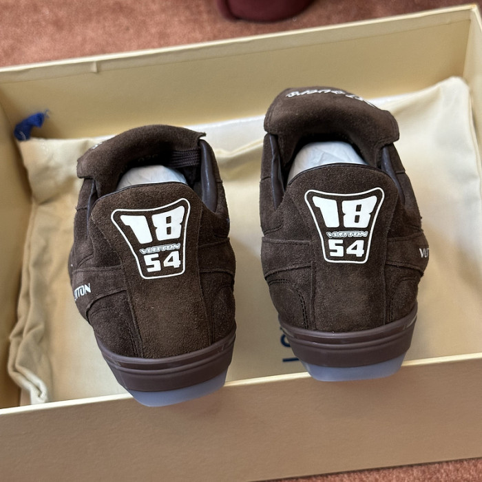 L1VV Footprint Sneakers