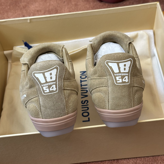 L1VV Footprint Sneakers