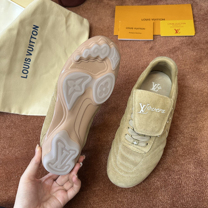 L1VV Footprint Sneakers