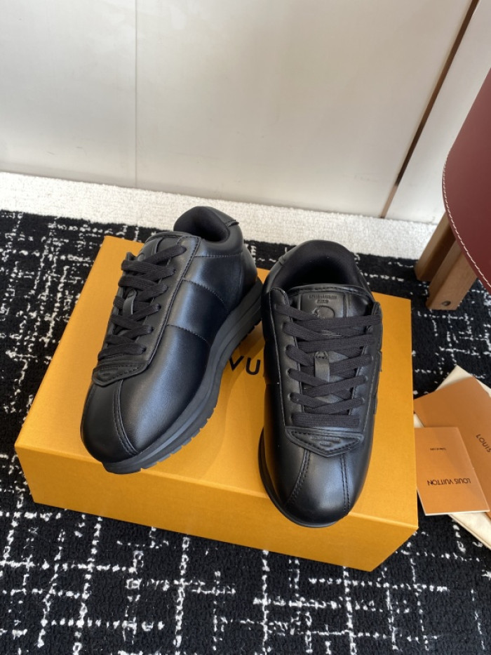 L1VV Buttersoft Sneakers