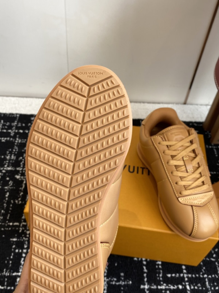 L1VV Buttersoft Sneakers