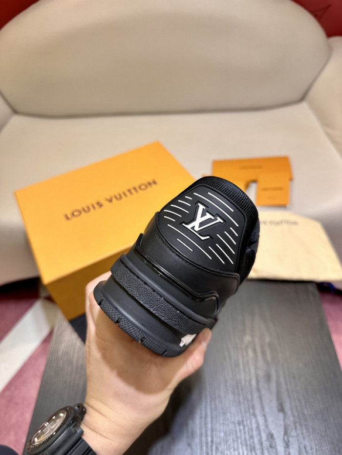 l1vv trainer