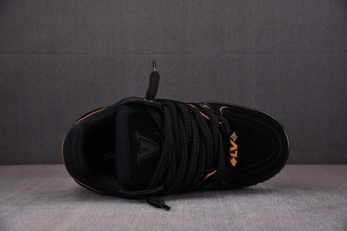 l1vv trainer