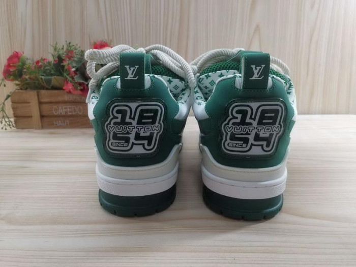 l1vv trainer