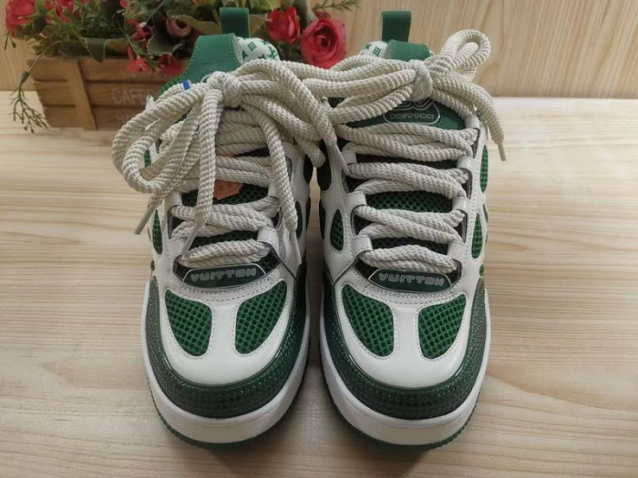 l1vv trainer