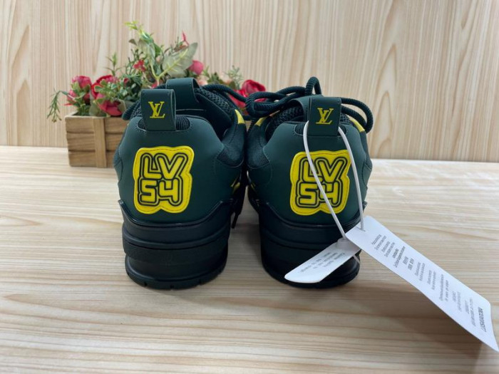 l1vv trainer