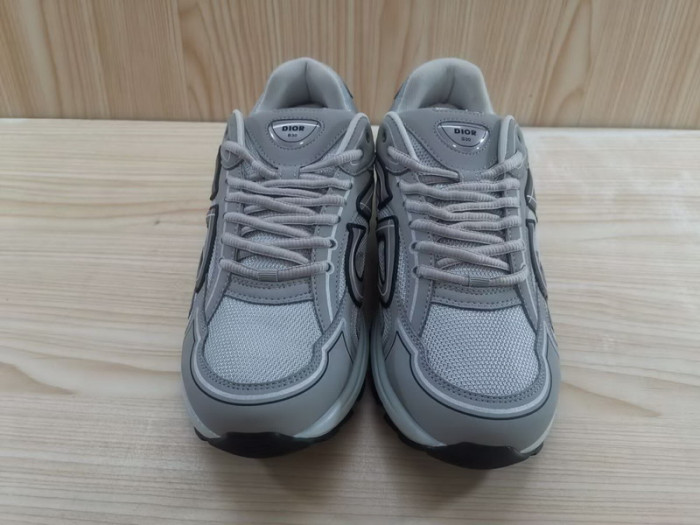 d1or b30 sneakers