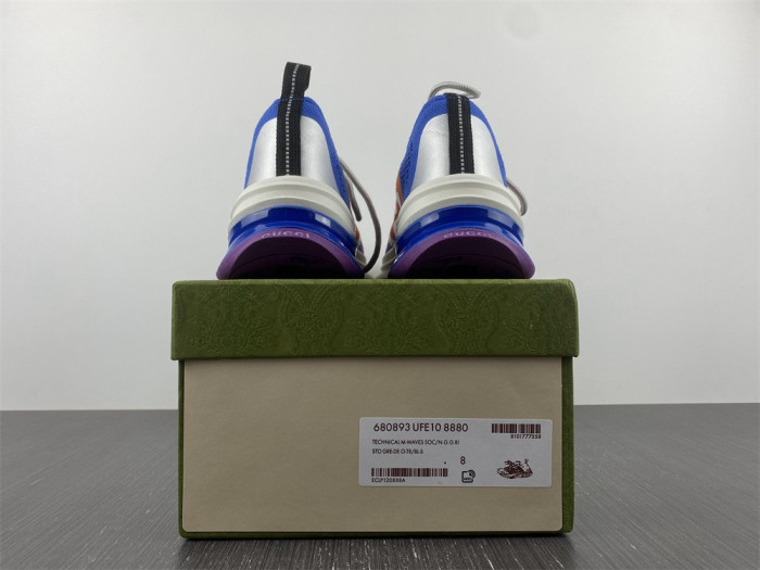 gu run sneaker