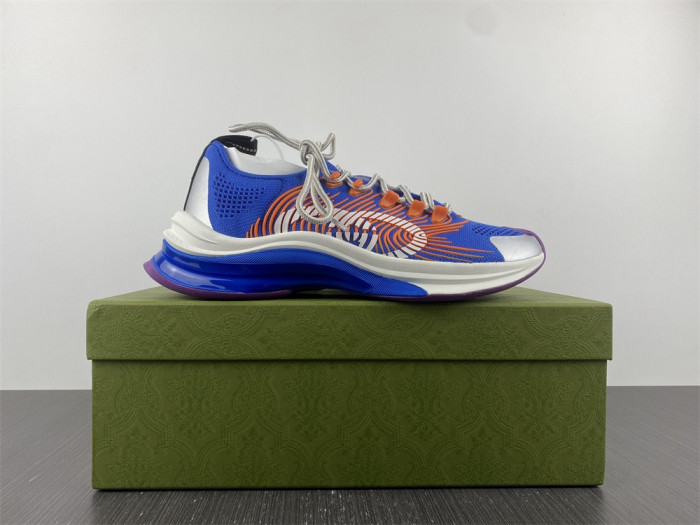 gu run sneaker