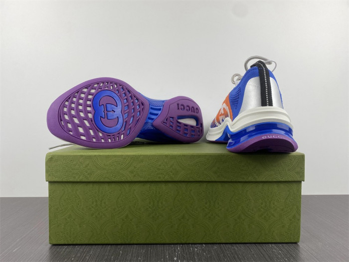 gu run sneaker