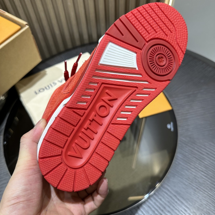 L1VV TRAINER