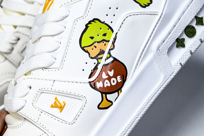 L1VV TRAINER