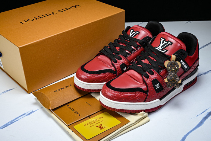 L1VV TRAINER