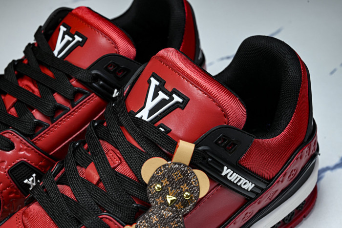 L1VV TRAINER