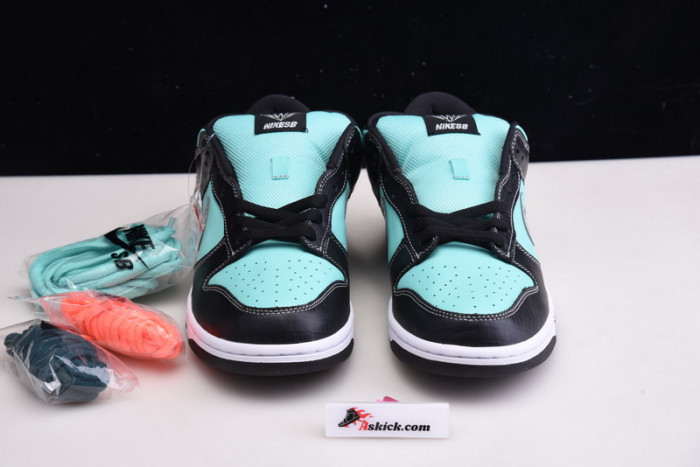 nike dunk sb low diamond S*pply co. "t*f*ny" 304292-402