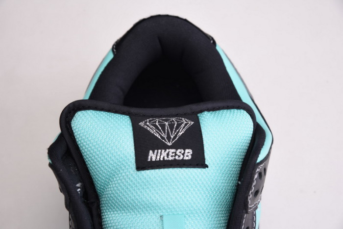 nike dunk sb low diamond S*pply co. "t*f*ny" 304292-402