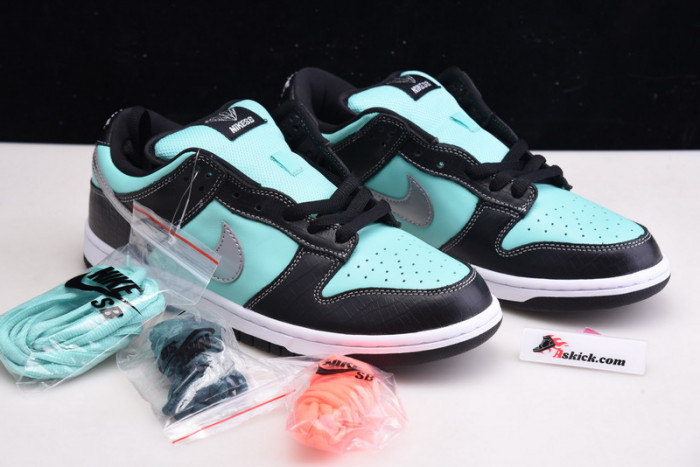 nike dunk sb low diamond S*pply co. "t*f*ny" 304292-402