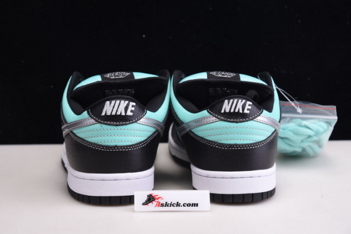 nike dunk sb low diamond S*pply co. "t*f*ny" 304292-402