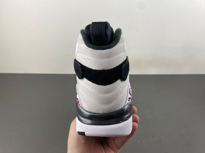 Air Jordan 8 “Bugs Bunny” 305381-100