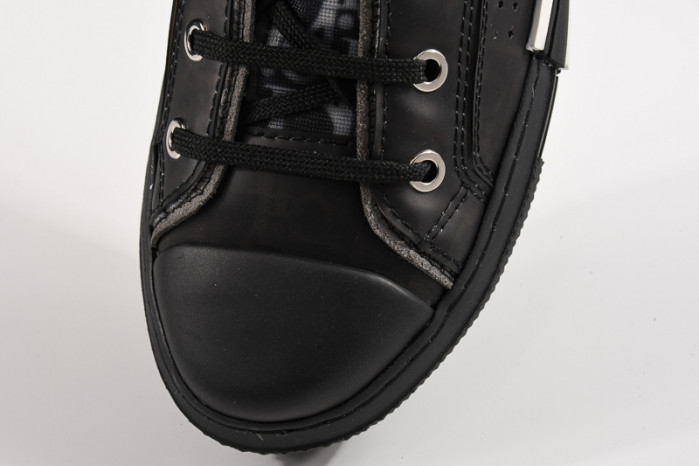 b23 oblique sneaker