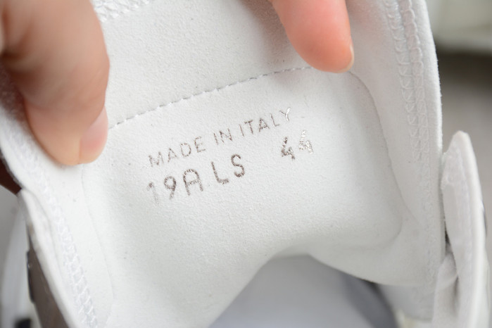 b23 oblique sneaker