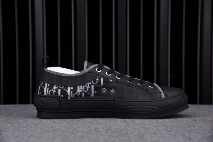 b23 oblique sneaker