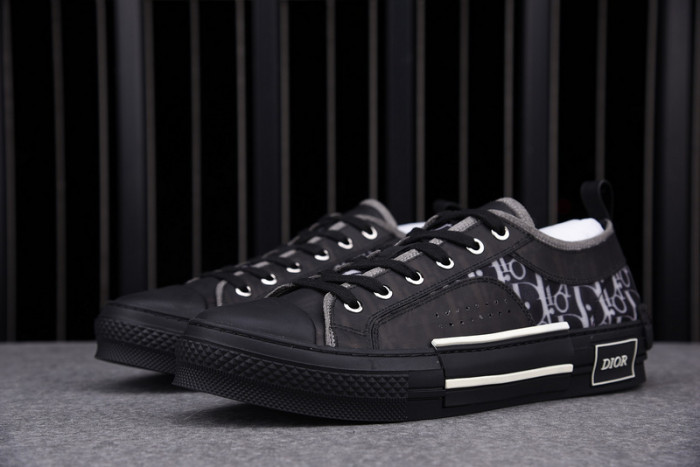 b23 oblique sneaker