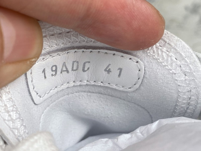 b23 oblique sneaker