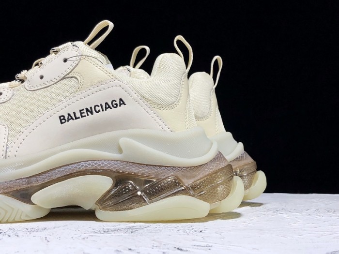 balen triple s trainers clear sole gold and white 541624 w09o1 9005