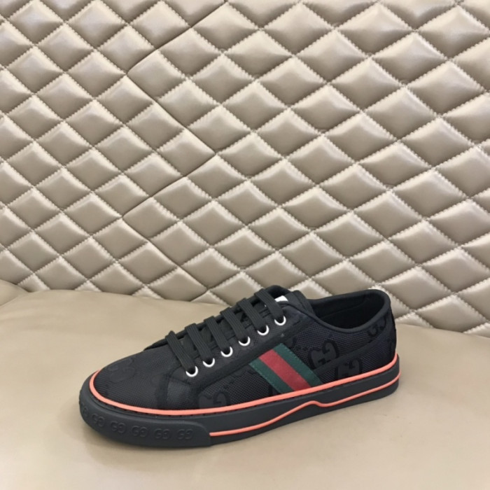 GU SNEAKER