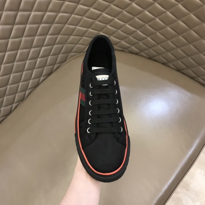 GU SNEAKER