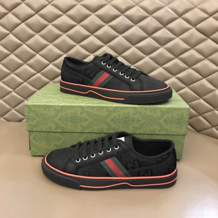 GU SNEAKER