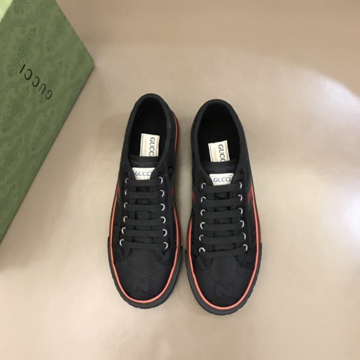 GU SNEAKER