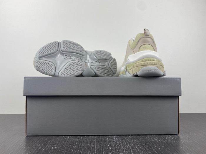 balen triple s white 524039 w2fw4 9790