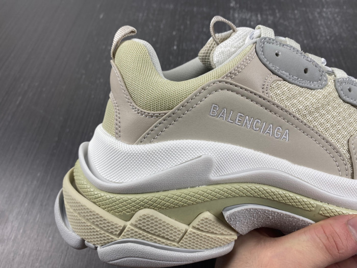 balen triple s white 524039 w2fw4 9790