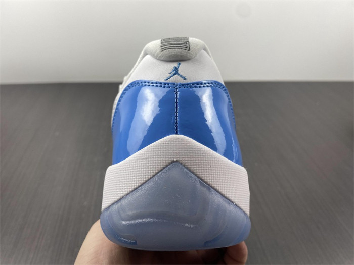 air jordan 11 retro low university blue (2017) 528895-106