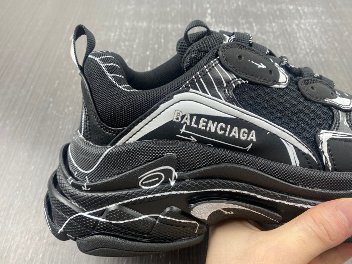 balen triple s black 536737 w2fw6 0102