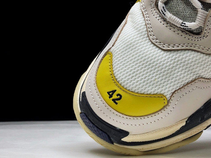 balen triple s trainers clear sole grey yellow white 541624 w09oh 1008