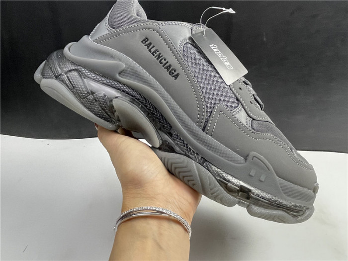 balen triple s sneaker