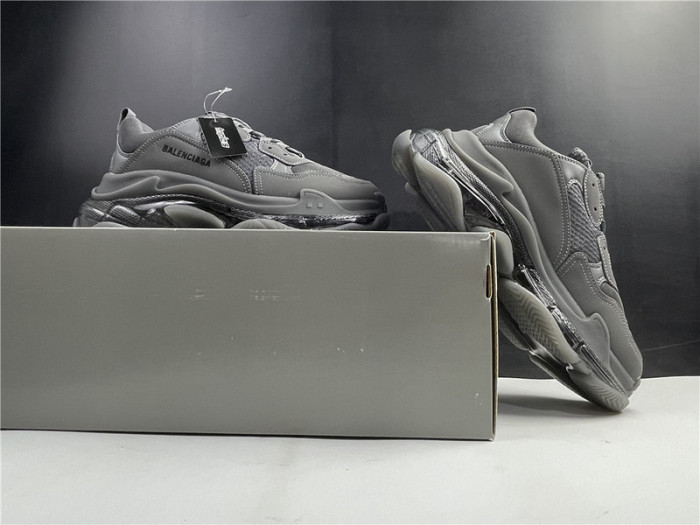 balen triple s sneaker