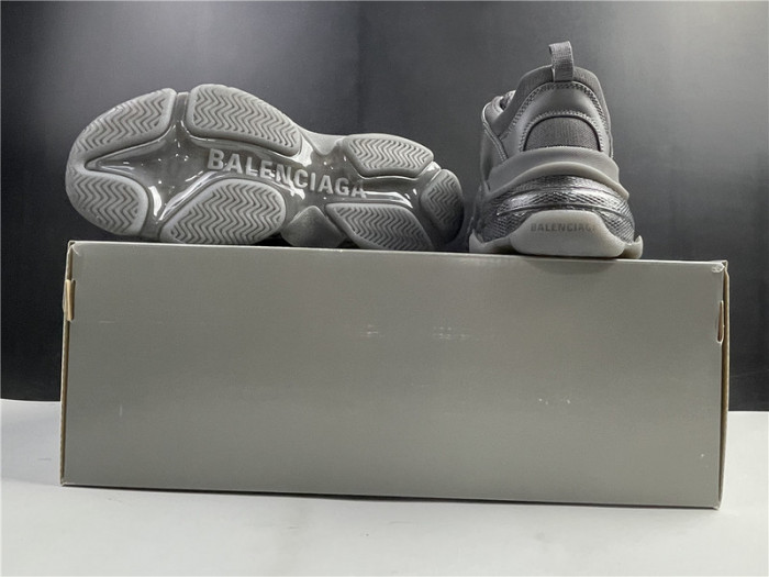 balen triple s sneaker
