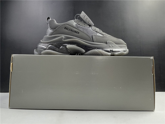 balen triple s sneaker