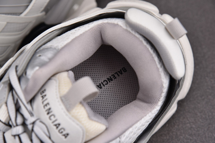 BALEN TRACK TRAINER 542023 W3AD3 9812