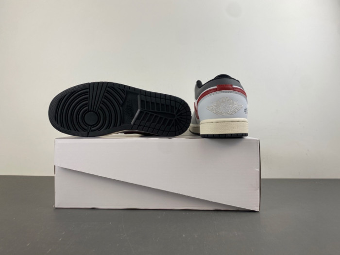 Air Jordan 1 Low “Shattered Backboard” 553558-081