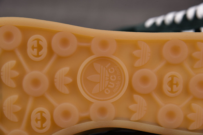 a*d*das x gucc1 gazelle