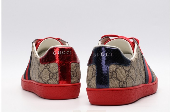 gu ace embroidered low-top sneaker