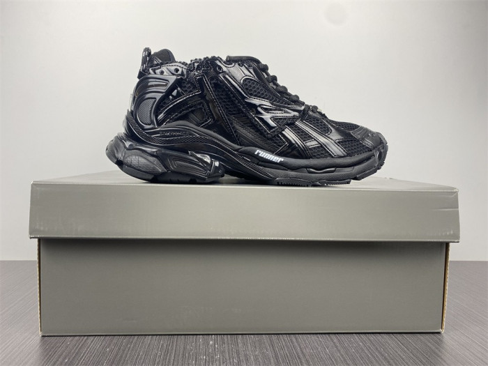 balen track runner monocolor kith black - 677403 w3ra9 1000