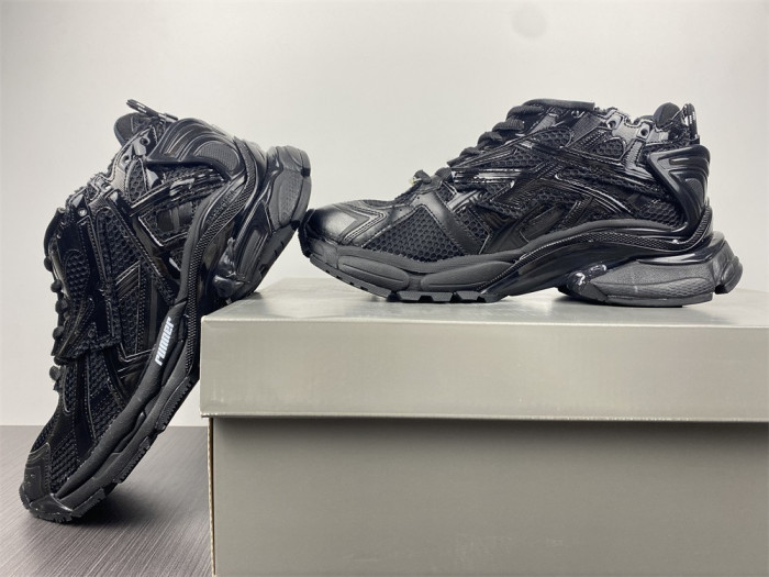 balen track runner monocolor kith black - 677403 w3ra9 1000