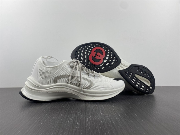 gu run sneaker